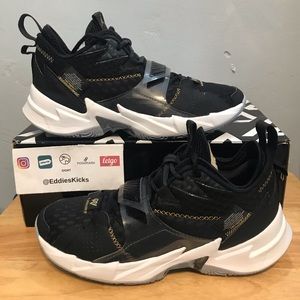 Jordan Why Not Zer0.3 'The Family' Size 9.5